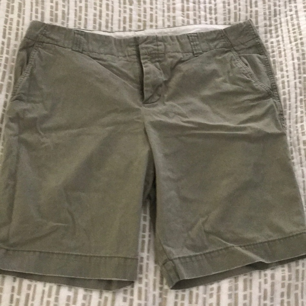 Gap chino Bermuda shorts